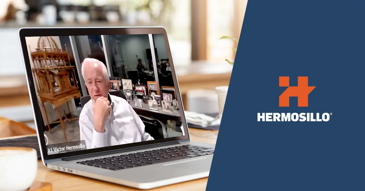 Computadora con el Arquitecto Hermosillo y el logo de Hermosillo en color anaranjado