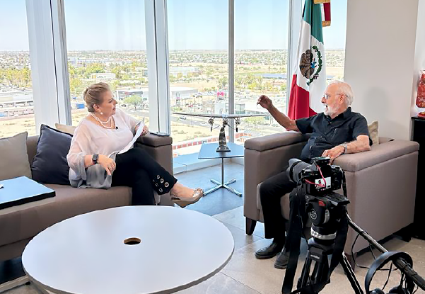 Arquitecto Leopoldo de la Maza en entrevista con Rosa León en Mexicali